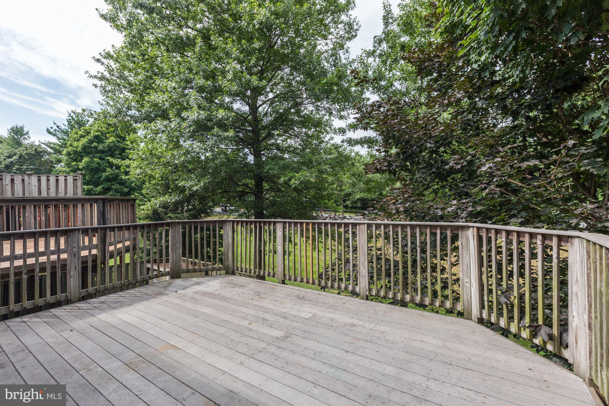 GUNNERS LAKE VILLAGE - Residential