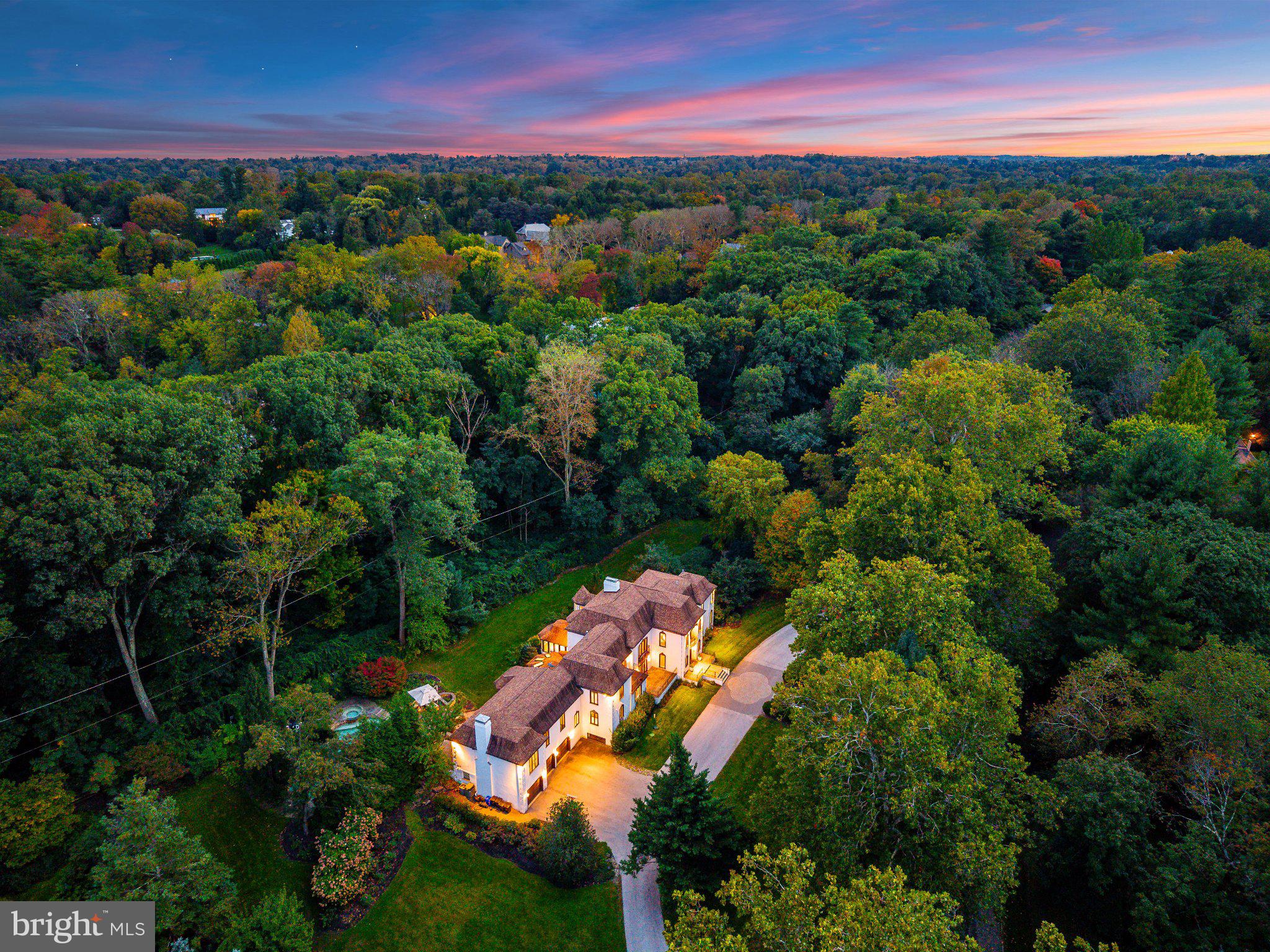 1075 GREEN VALLEY ROAD