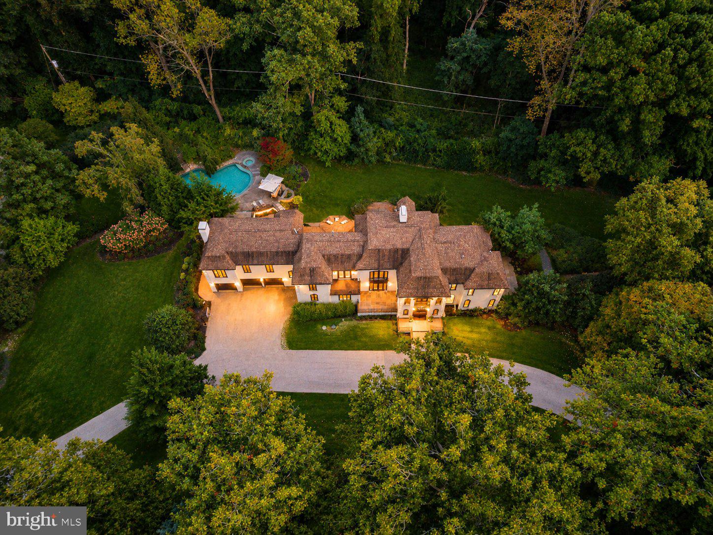 1075 GREEN VALLEY ROAD