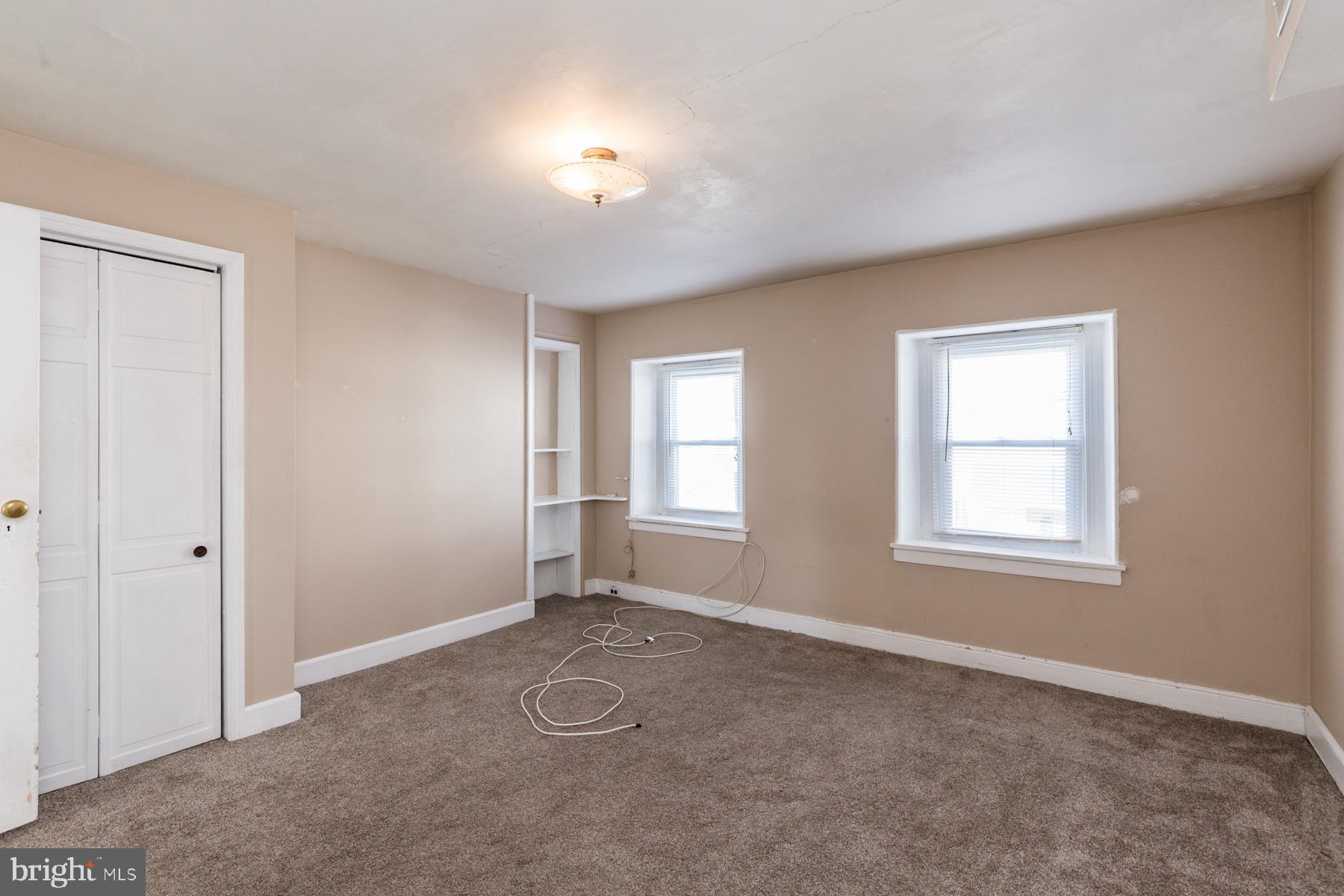 MANAYUNK - Residential Lease