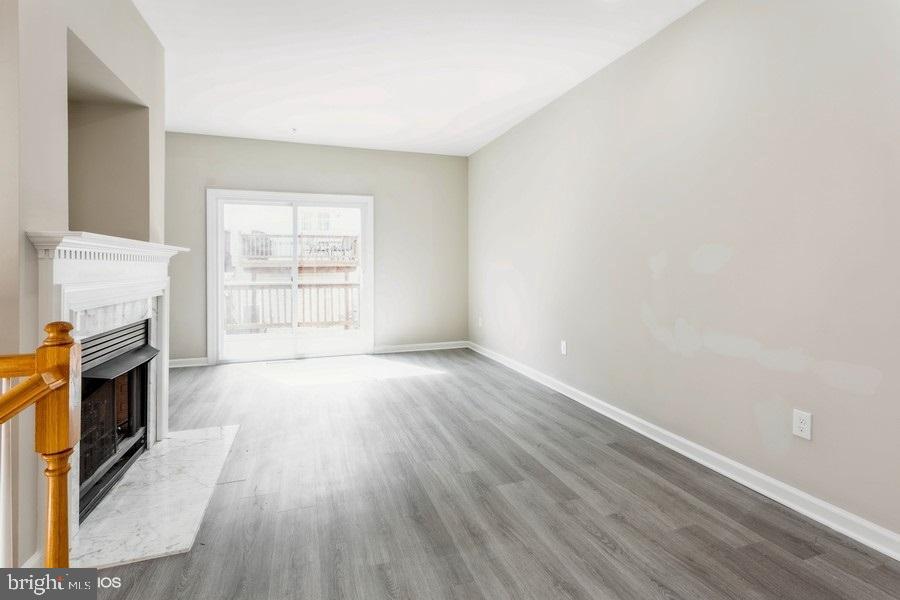 RUSSETT - Residential