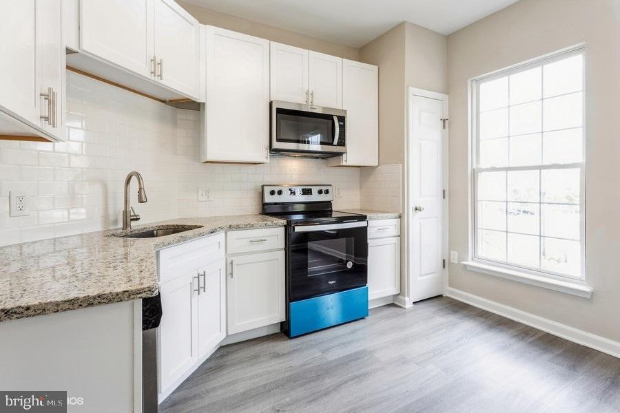 RUSSETT - Residential