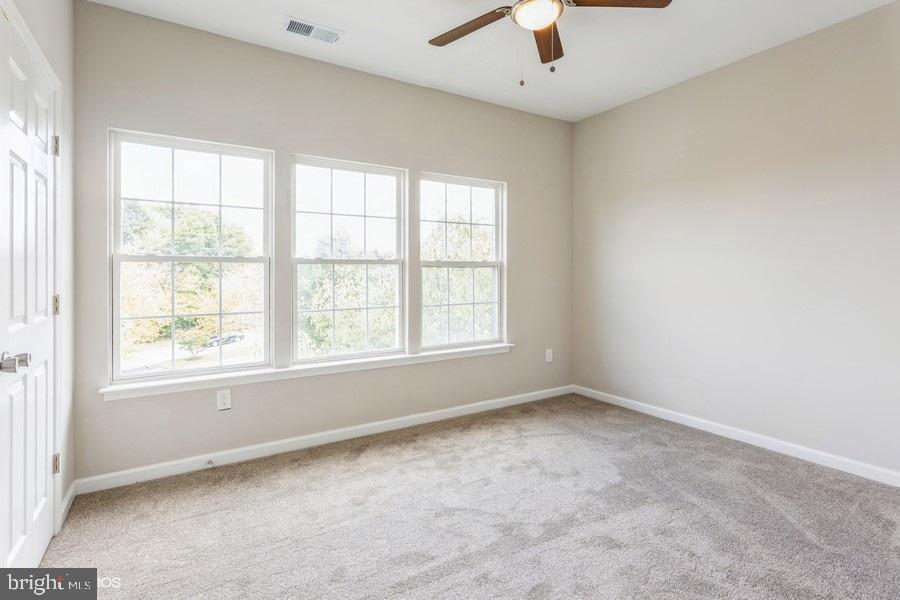 RUSSETT - Residential