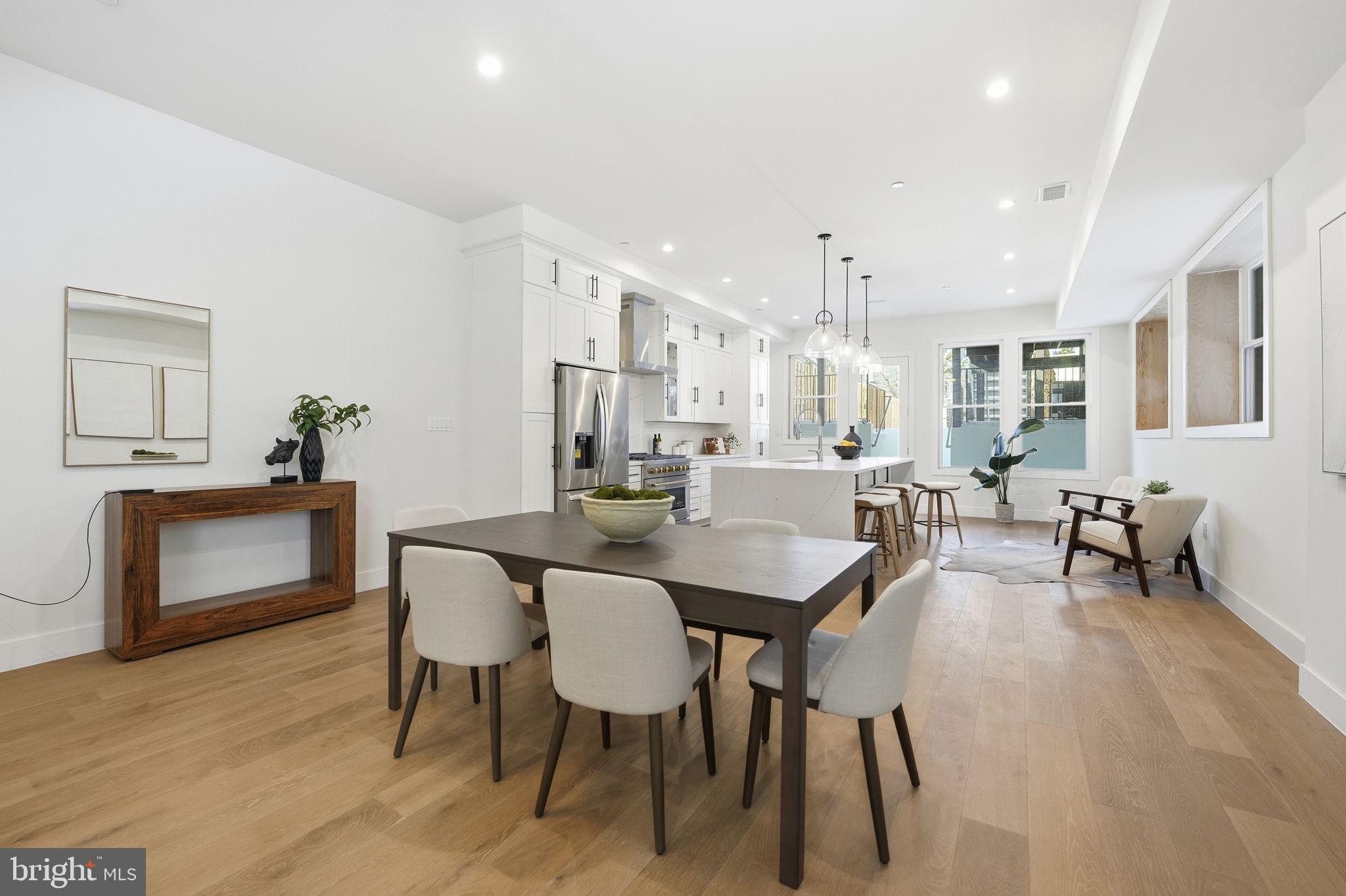 3916 8TH STREET NW B