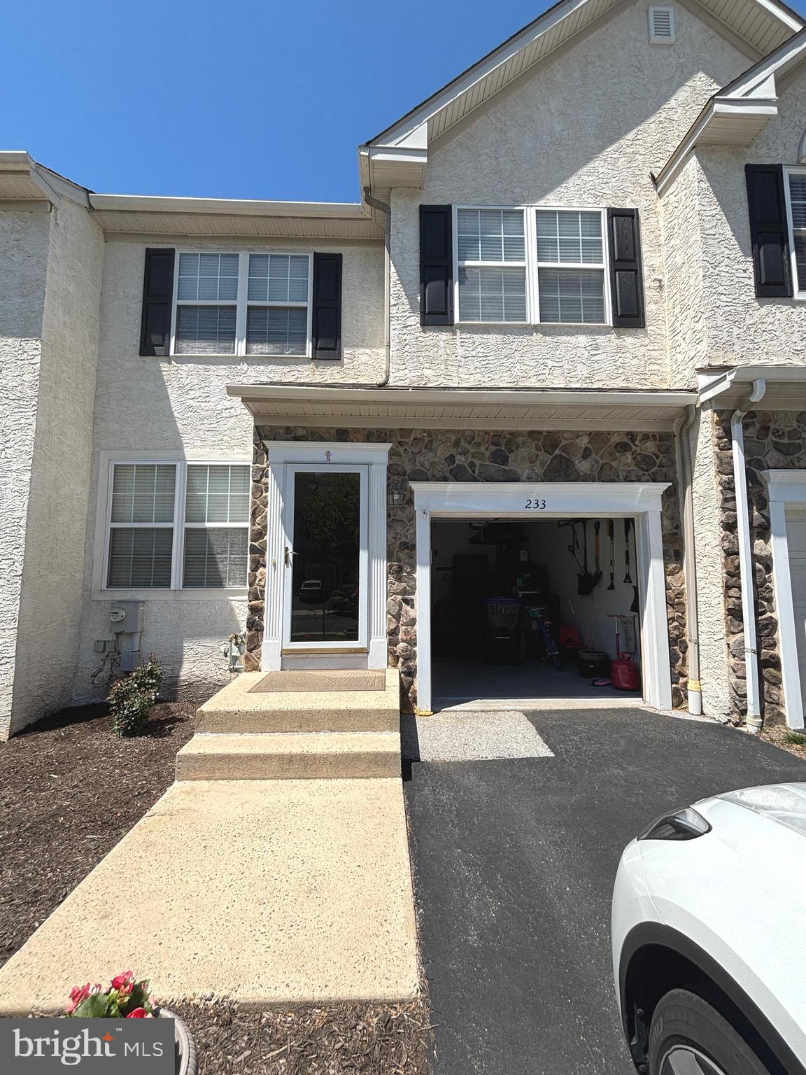 VALLEY VIEW - Residential