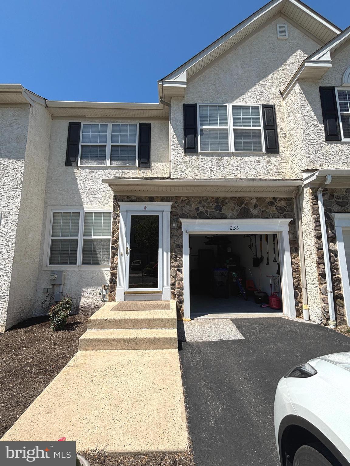 VALLEY VIEW - Residential