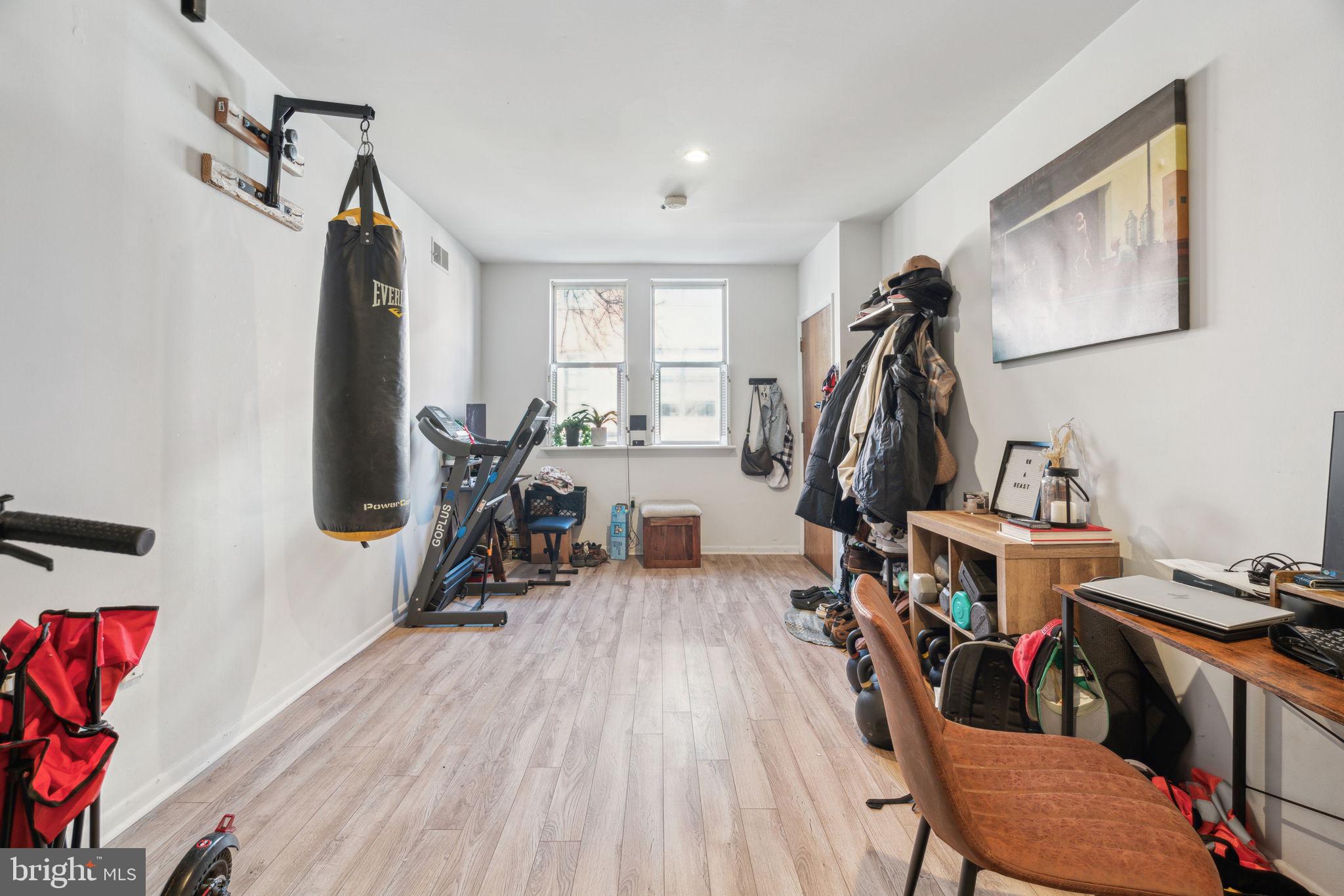 QUEEN VILLAGE - Residential Lease