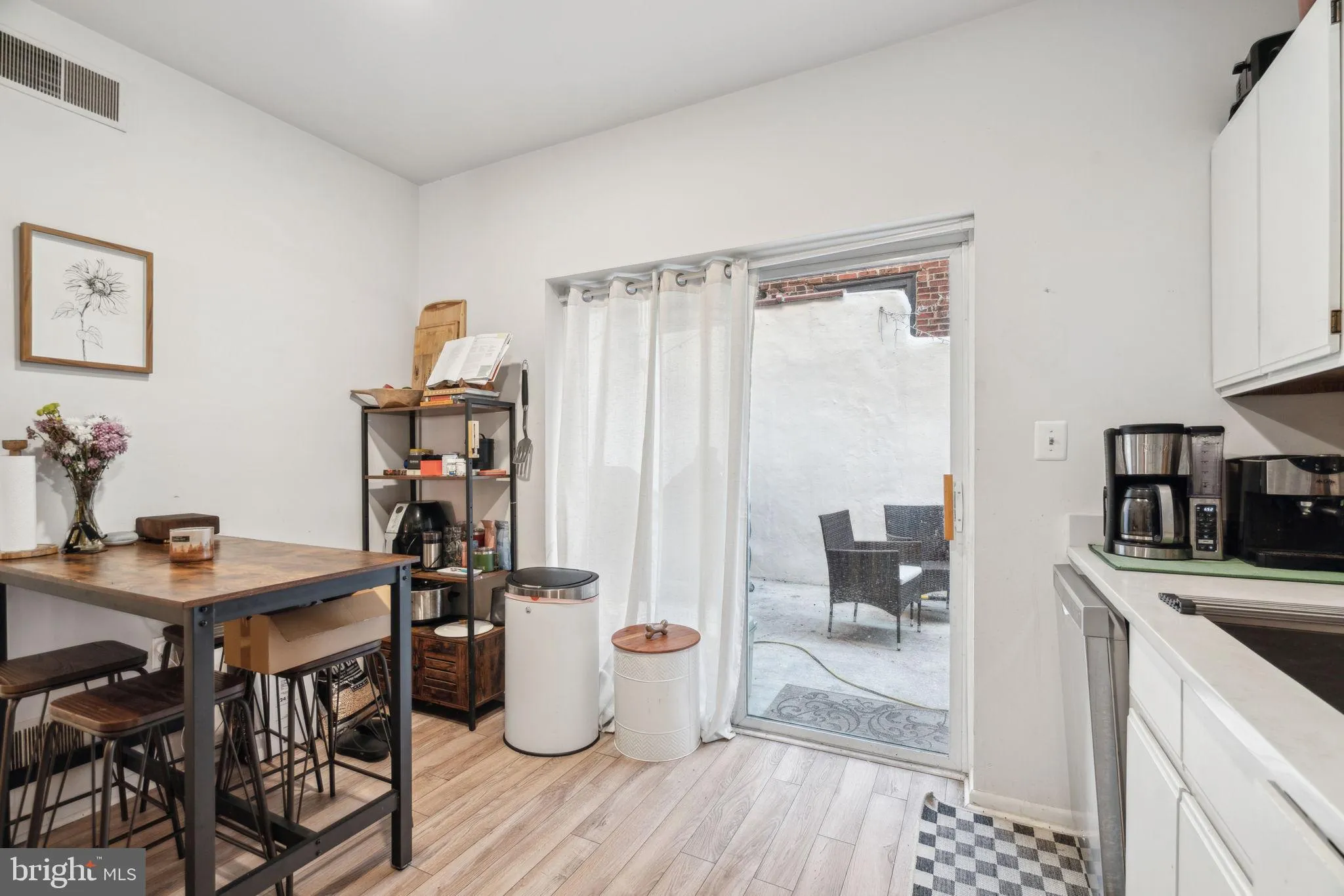 Philadelphia, Pennsylvania 19147, United States, 1 Bedroom Bedrooms, ,2 BathroomsBathrooms,Residential,Active,82548