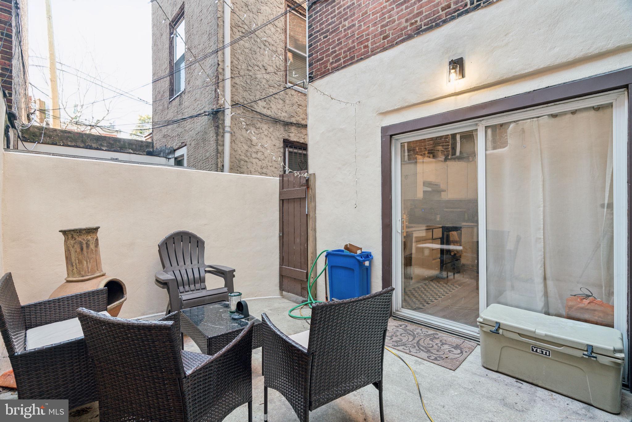 QUEEN VILLAGE - Residential Lease