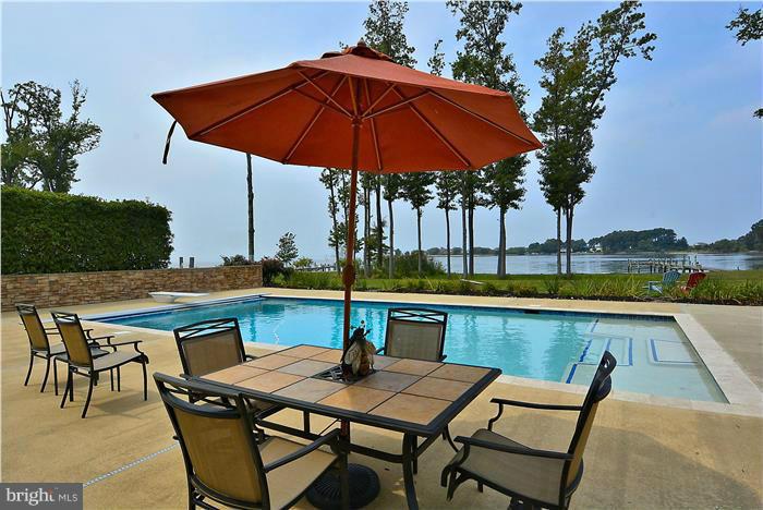 BENNETT POINT - Residential