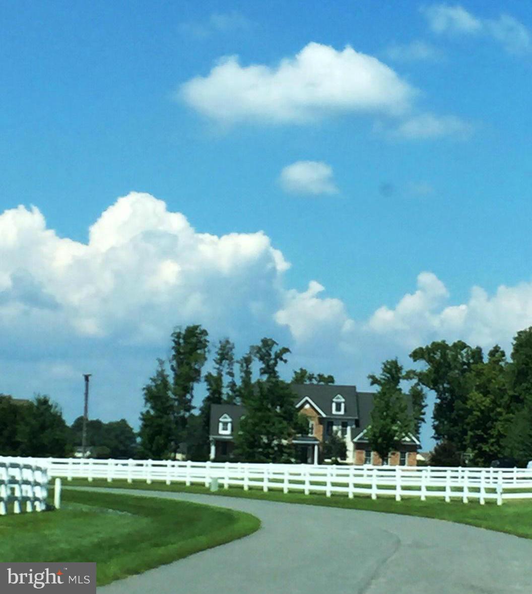 BENNETT POINT - Residential