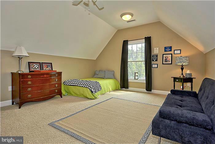 BENNETT POINT - Residential