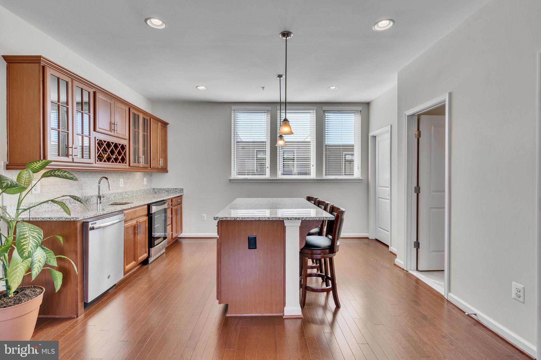 NATIONAL HARBOR - Residential Lease