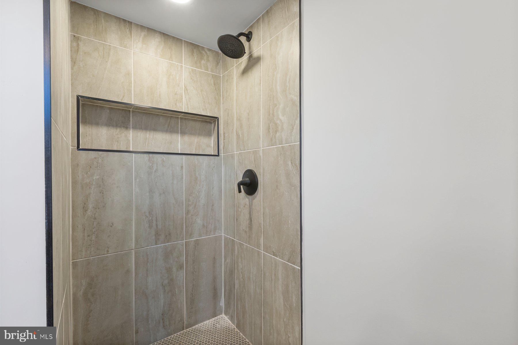 HIGHLAND GARDENS - Residential