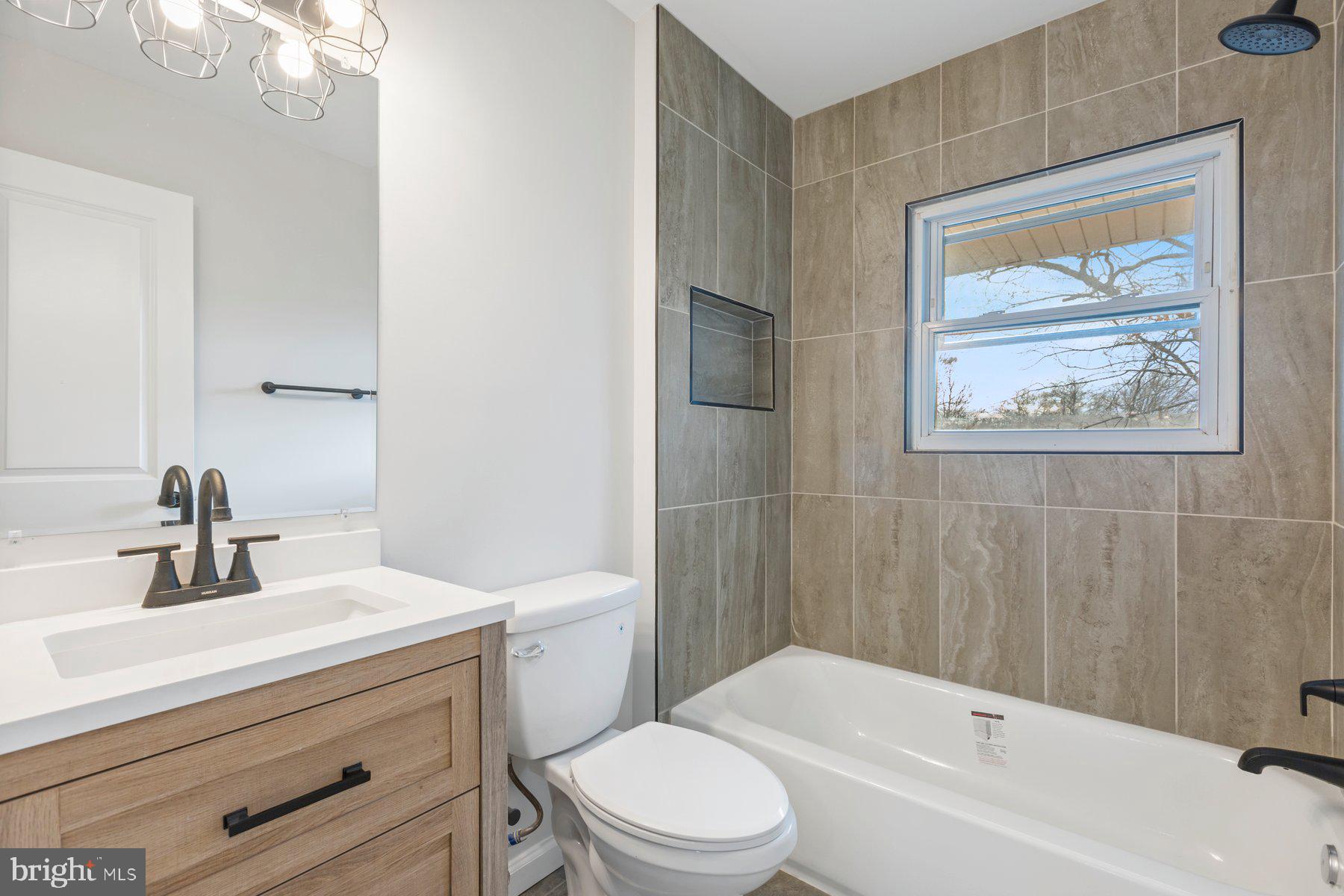 HIGHLAND GARDENS - Residential