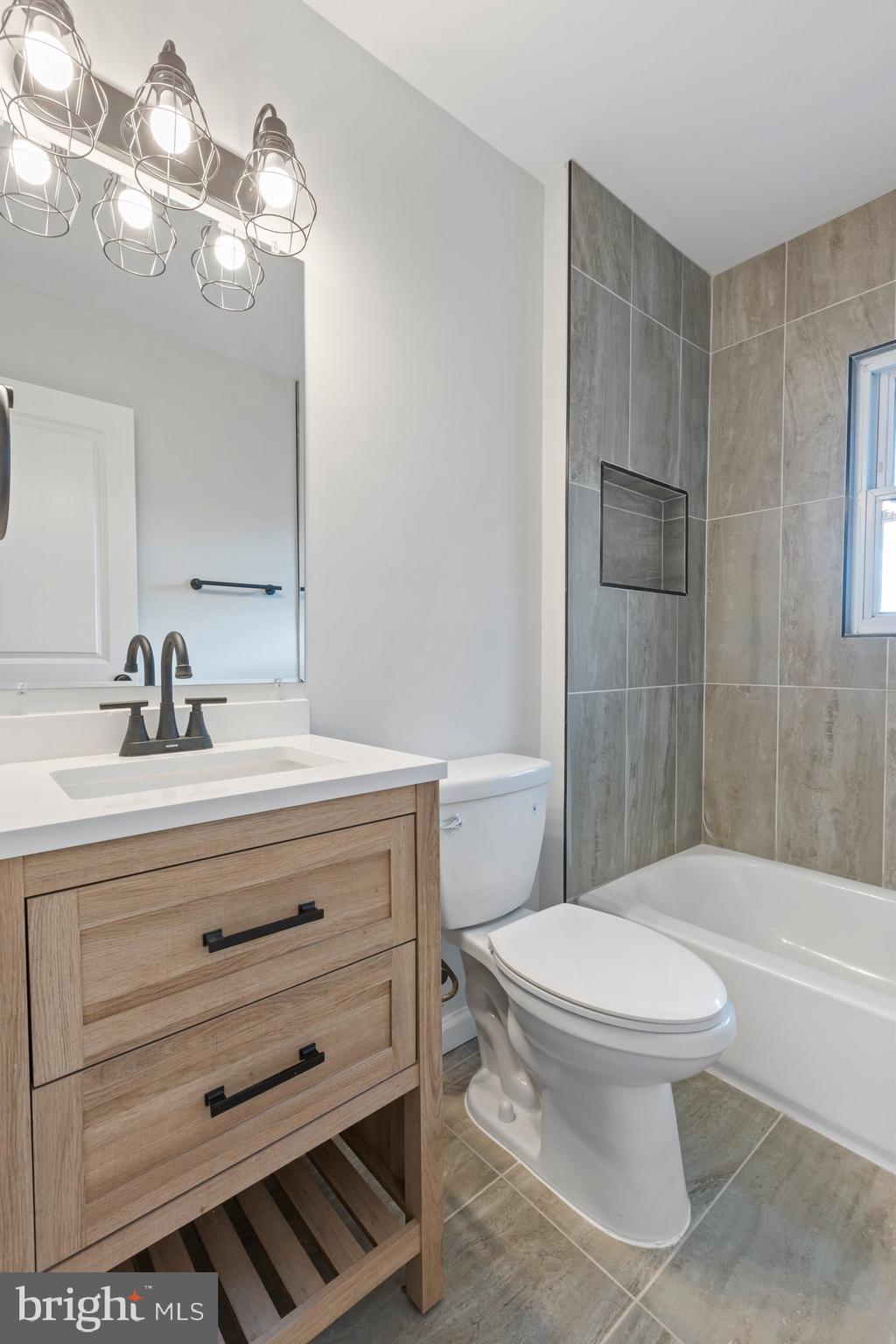 HIGHLAND GARDENS - Residential