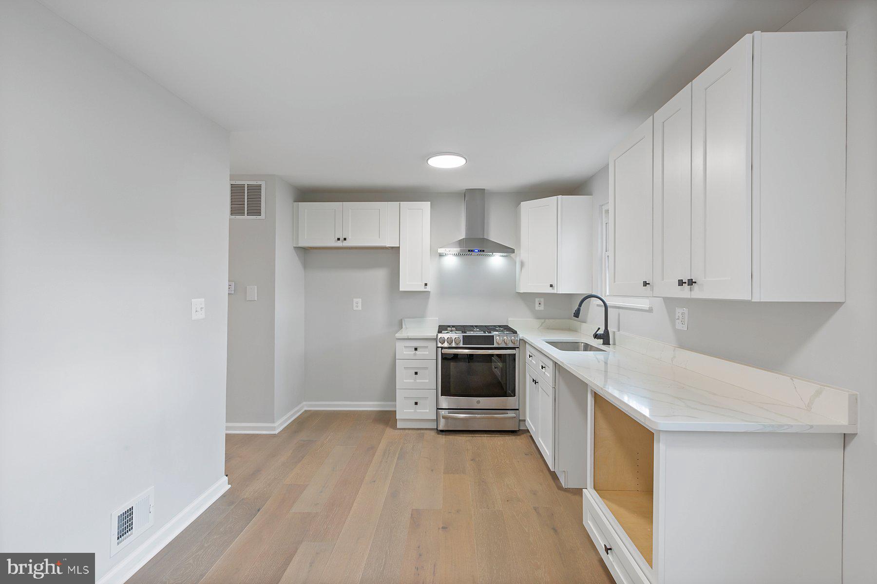 HIGHLAND GARDENS - Residential