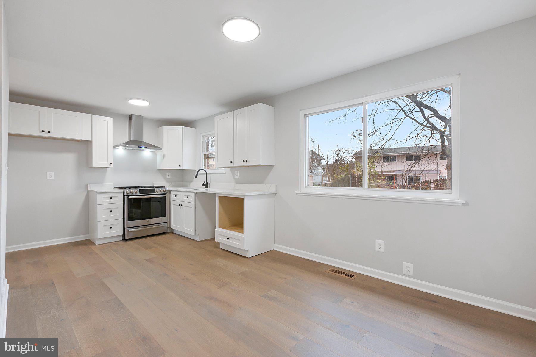 HIGHLAND GARDENS - Residential