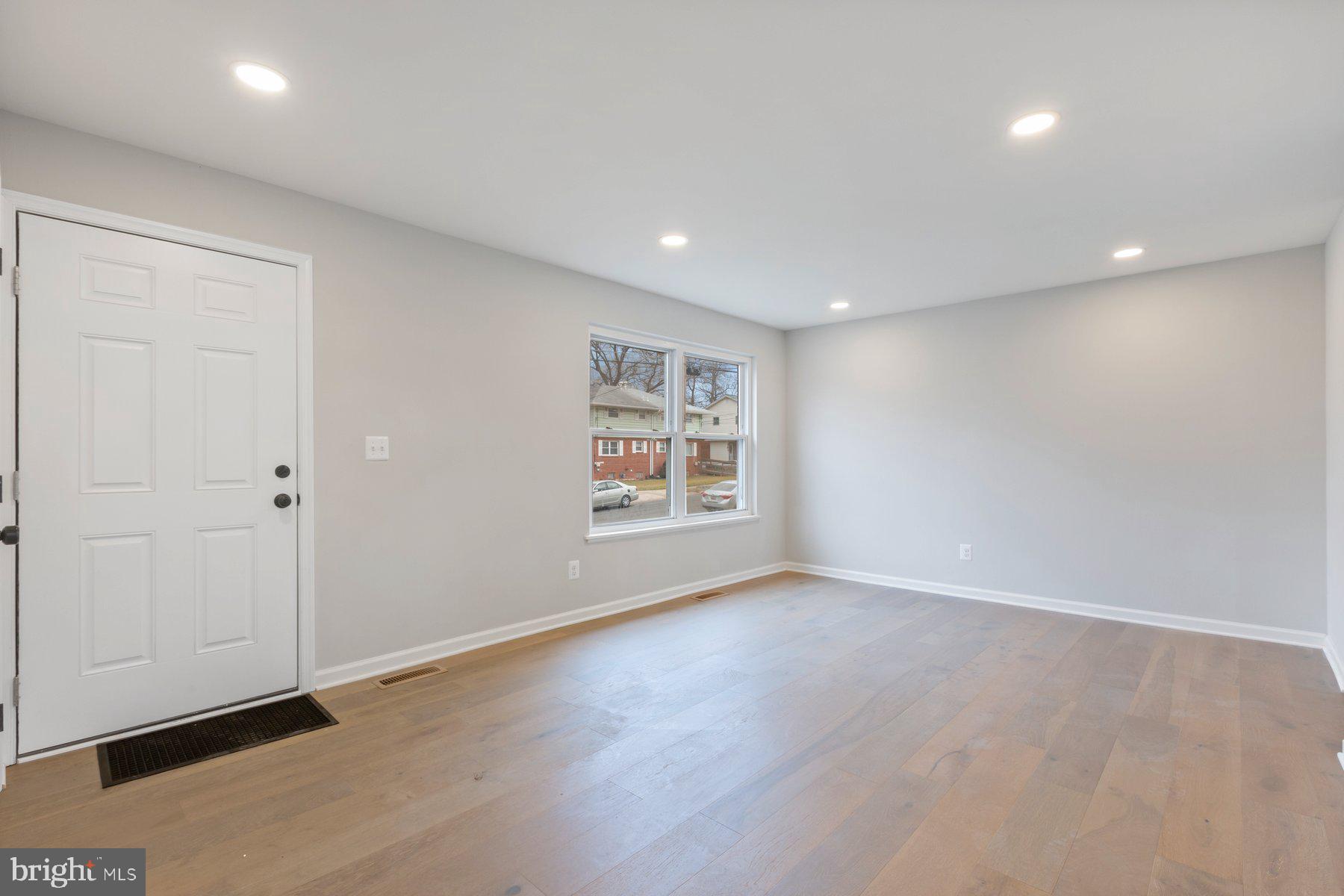 HIGHLAND GARDENS - Residential