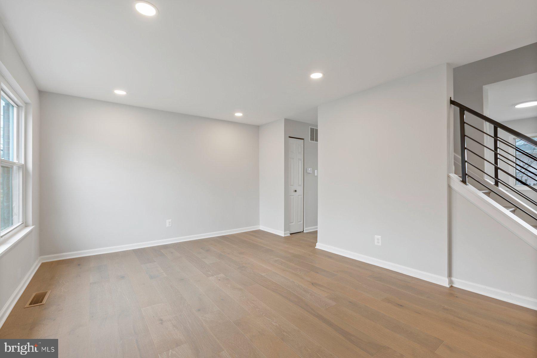 HIGHLAND GARDENS - Residential