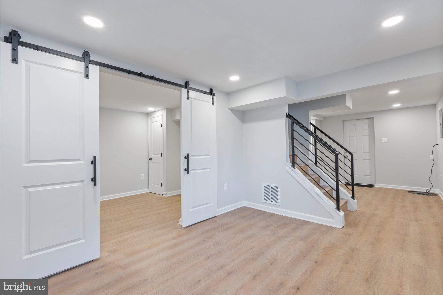 HIGHLAND GARDENS - Residential