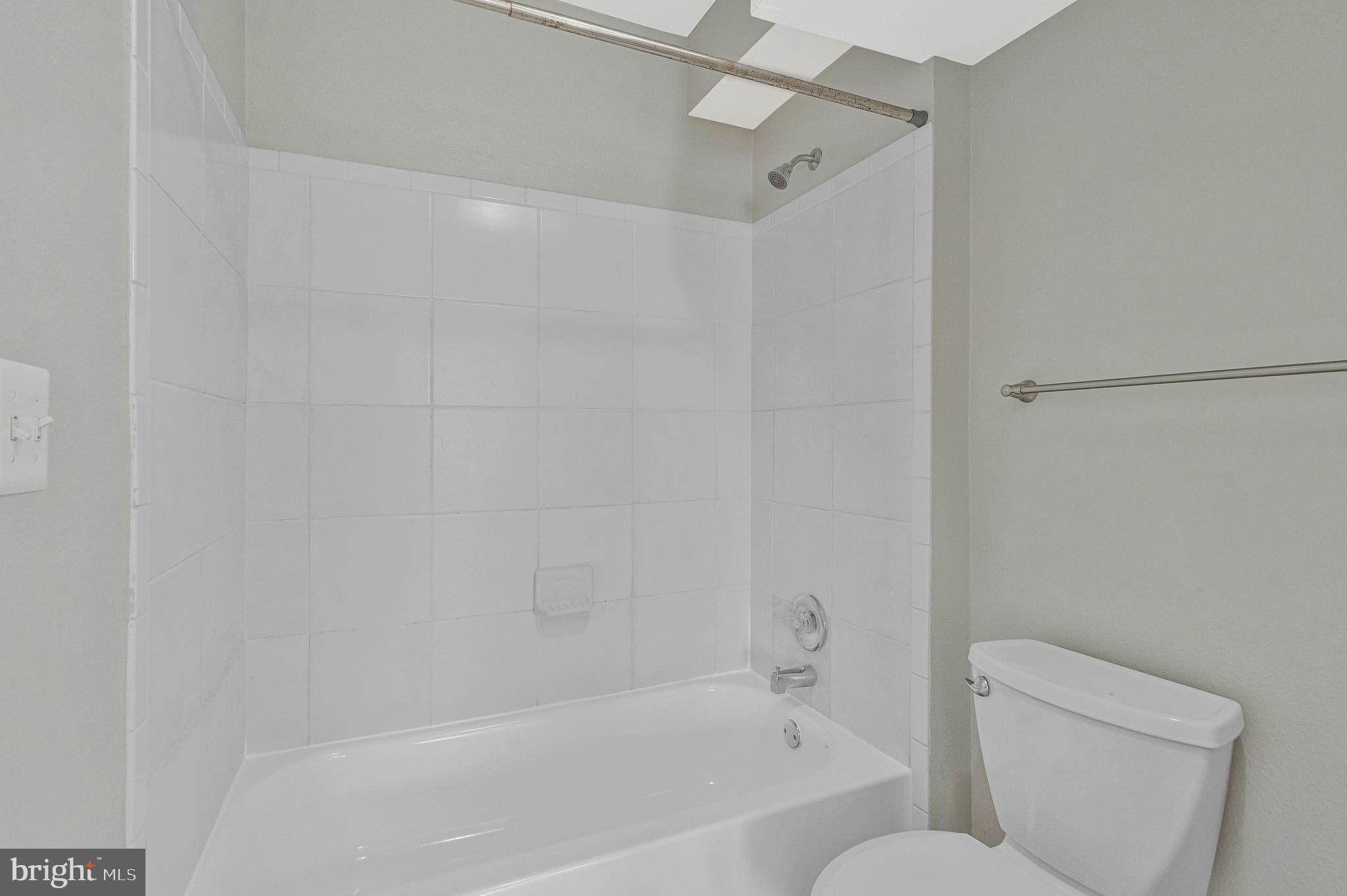 GATES OF FAIR LAKES - Residential