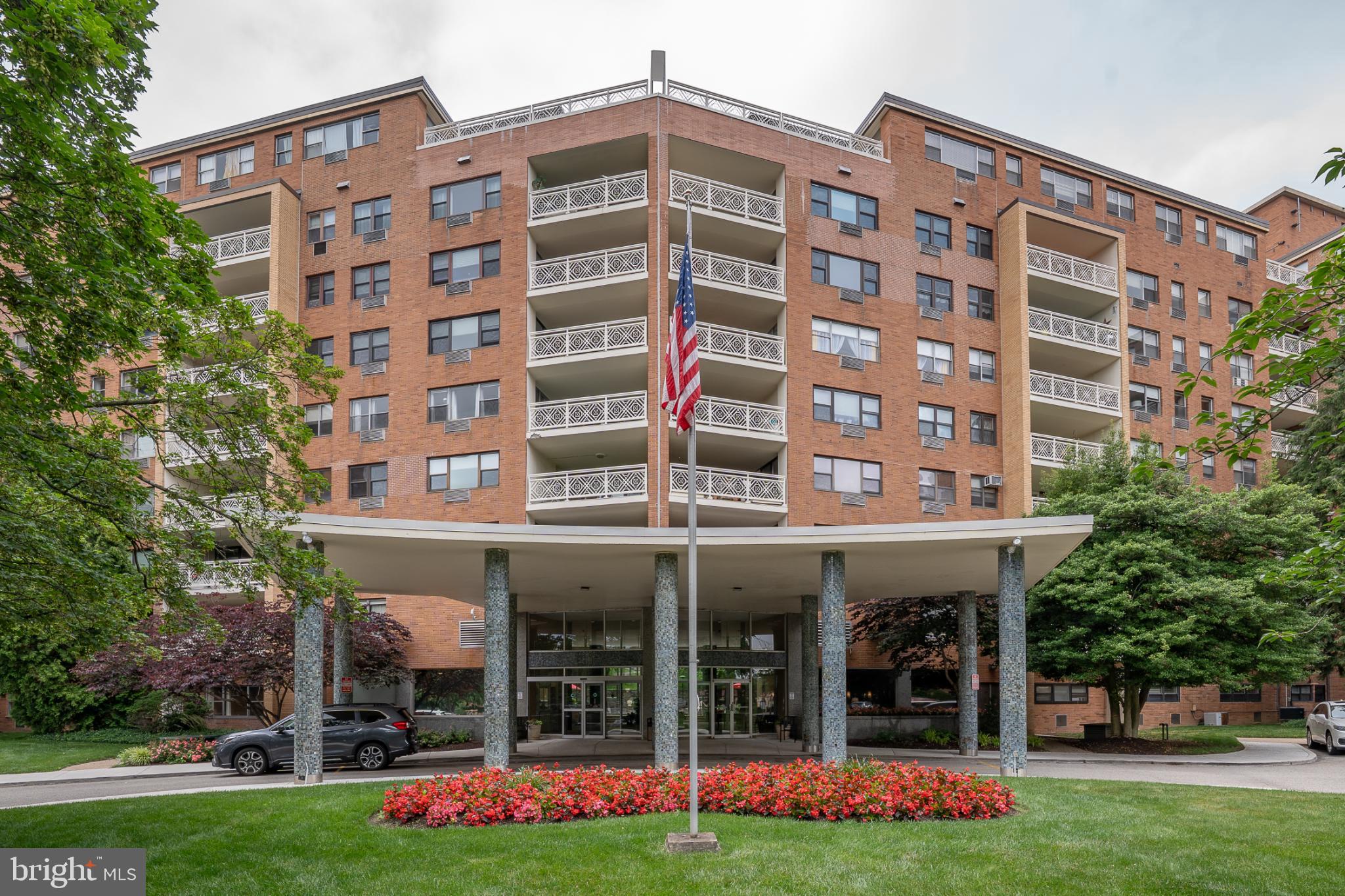 ELKINS PARK HOUSE - Residential