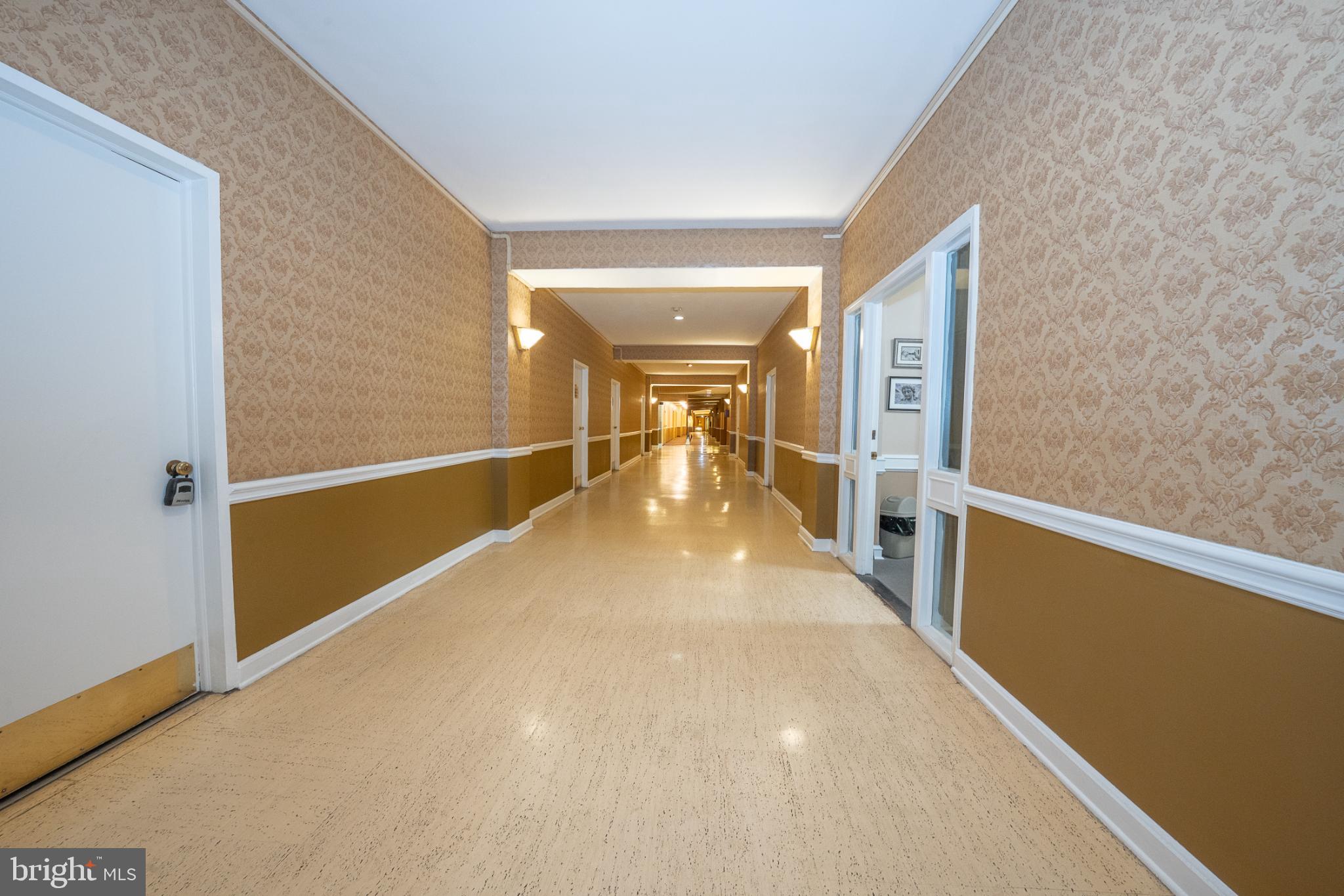 ELKINS PARK HOUSE - Residential