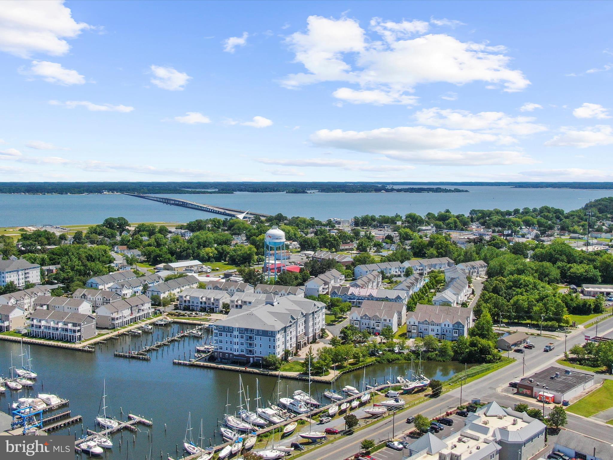 DEEP HARBOUR - Residential