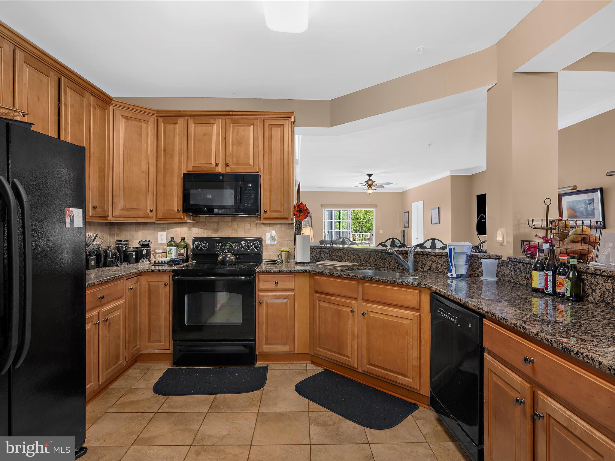 DEEP HARBOUR - Residential