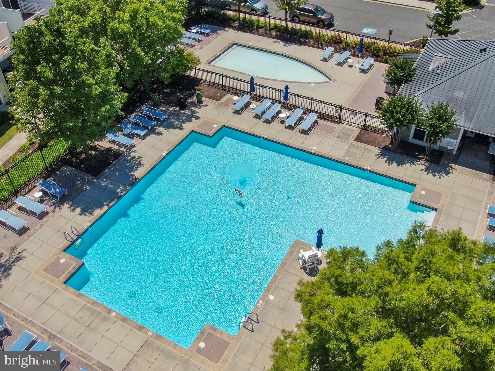 DEEP HARBOUR - Residential