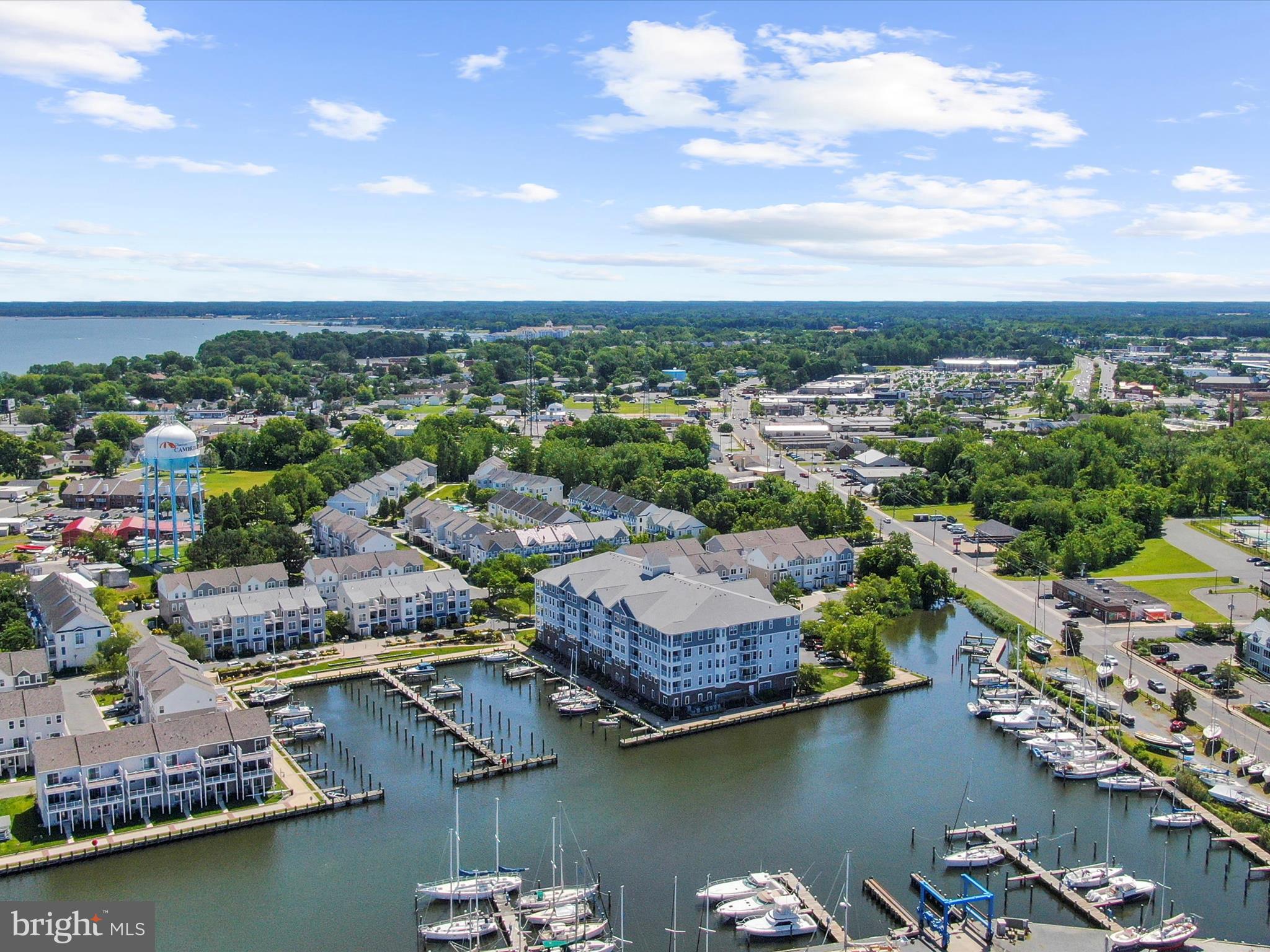 DEEP HARBOUR - Residential