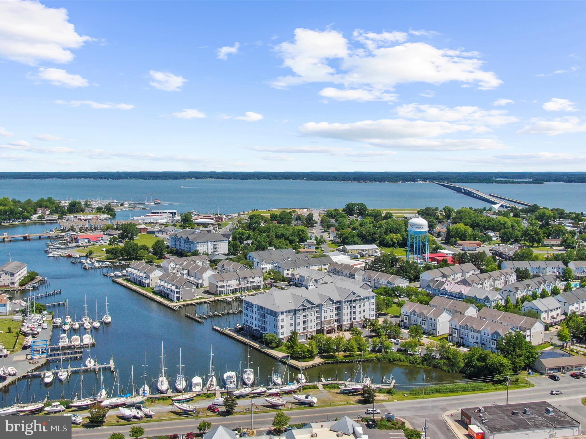 DEEP HARBOUR - Residential