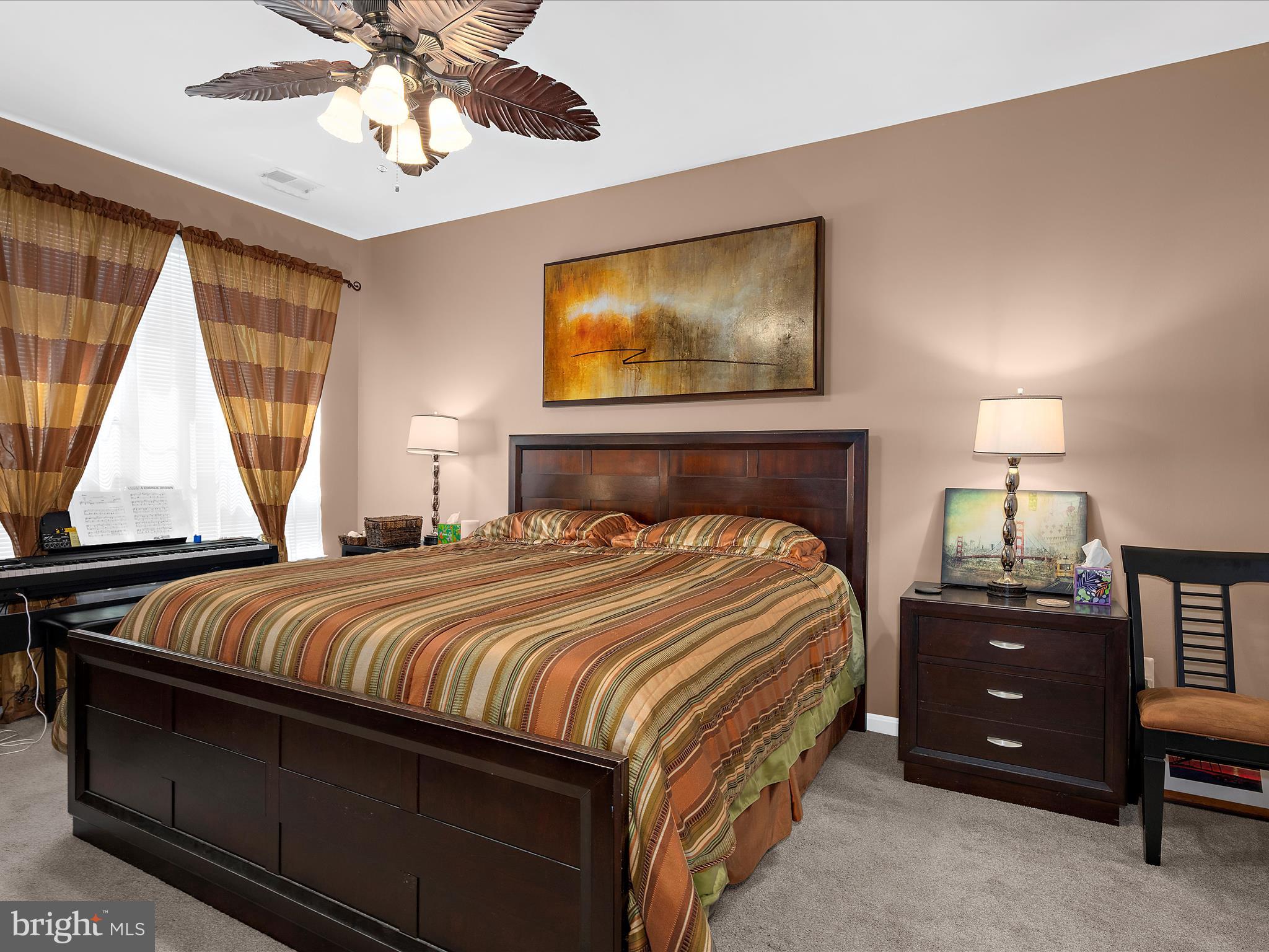 DEEP HARBOUR - Residential