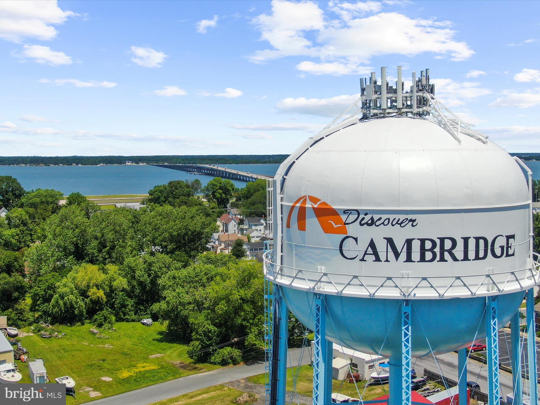 DEEP HARBOUR - Residential