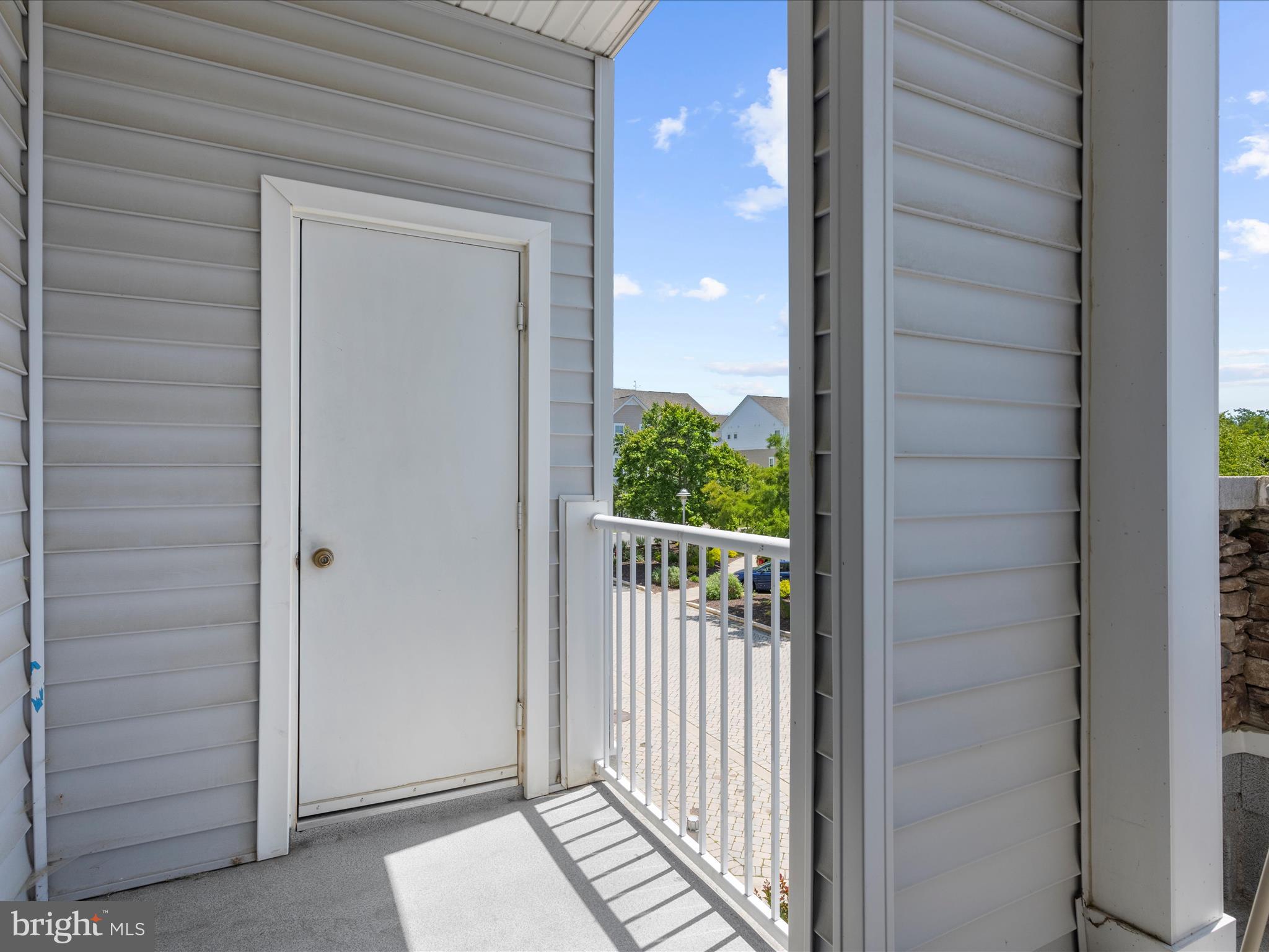 DEEP HARBOUR - Residential