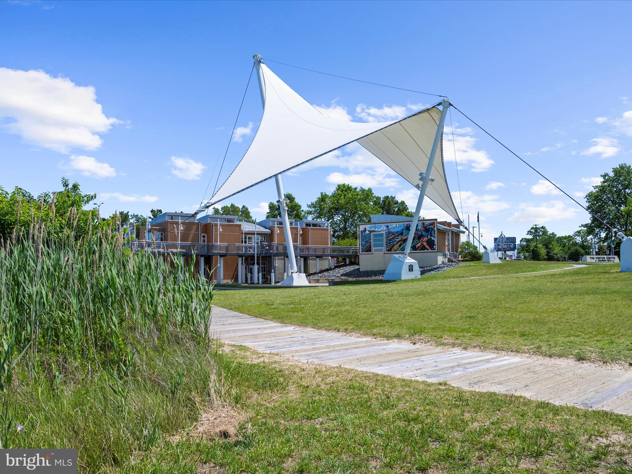 DEEP HARBOUR - Residential