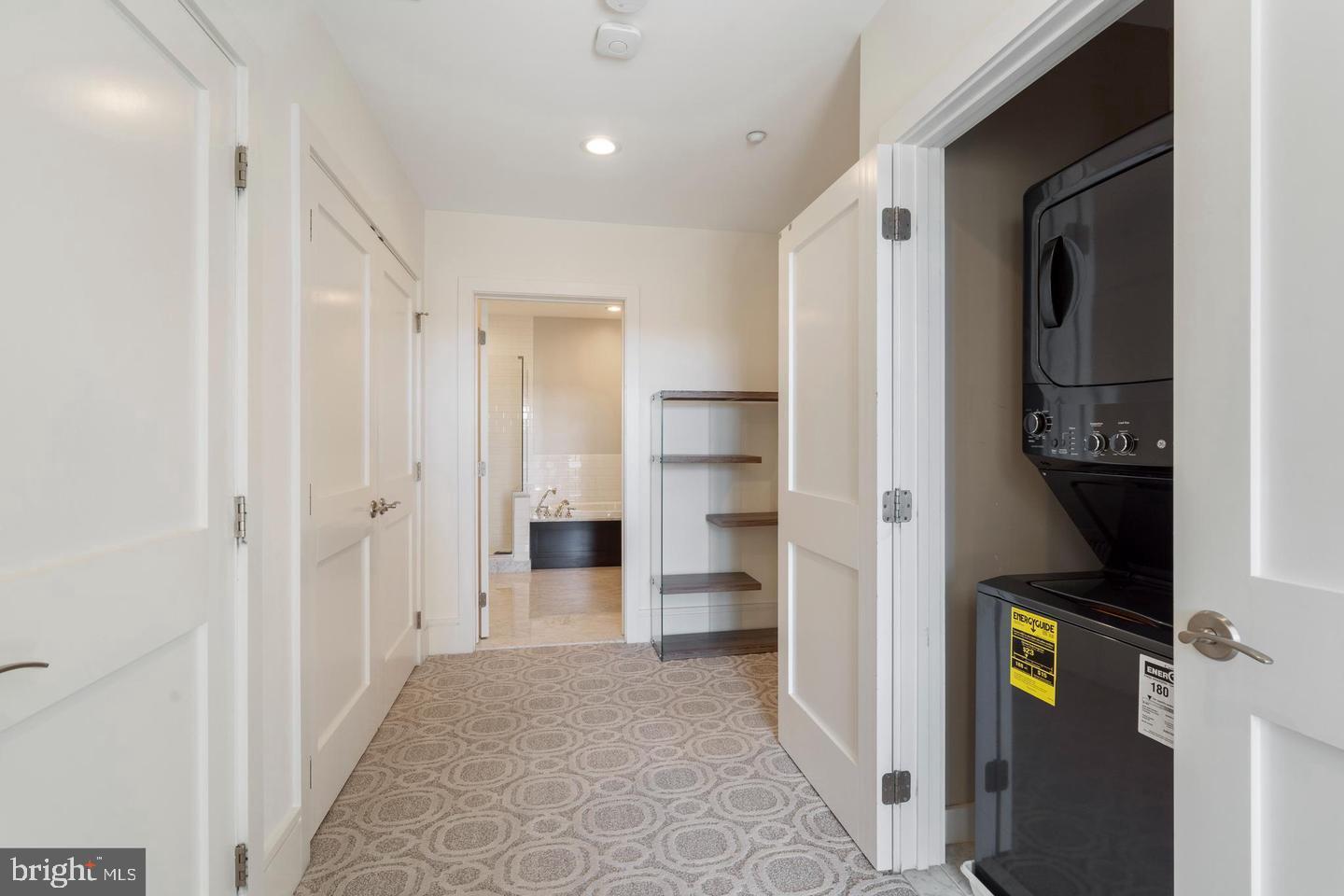 PEMBROKE NORTH - Residential