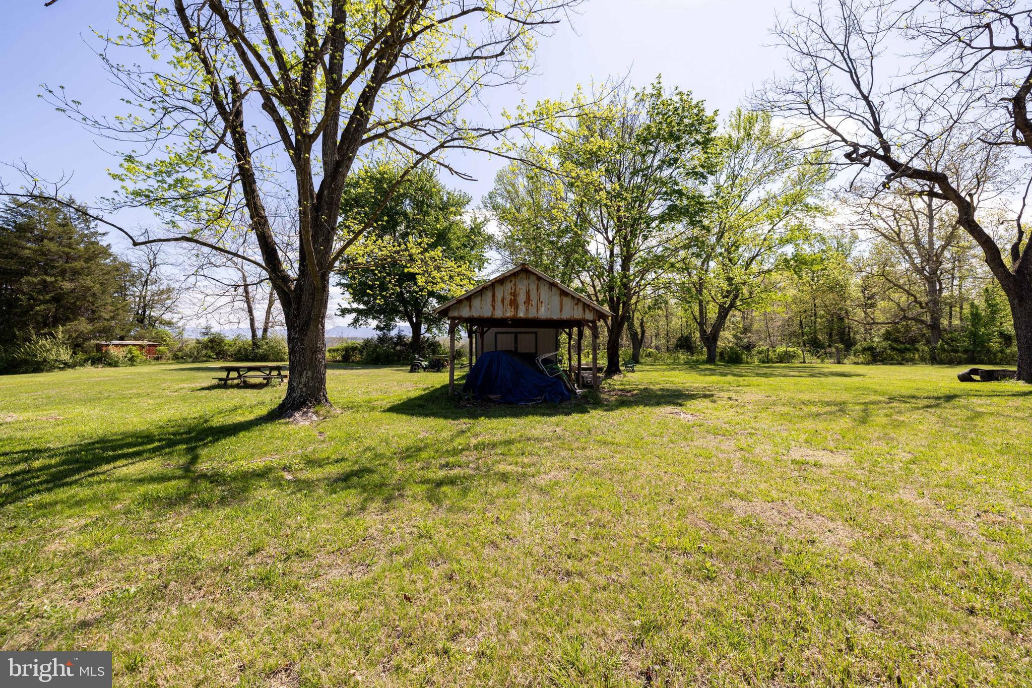 LAND OF LURAY - Land