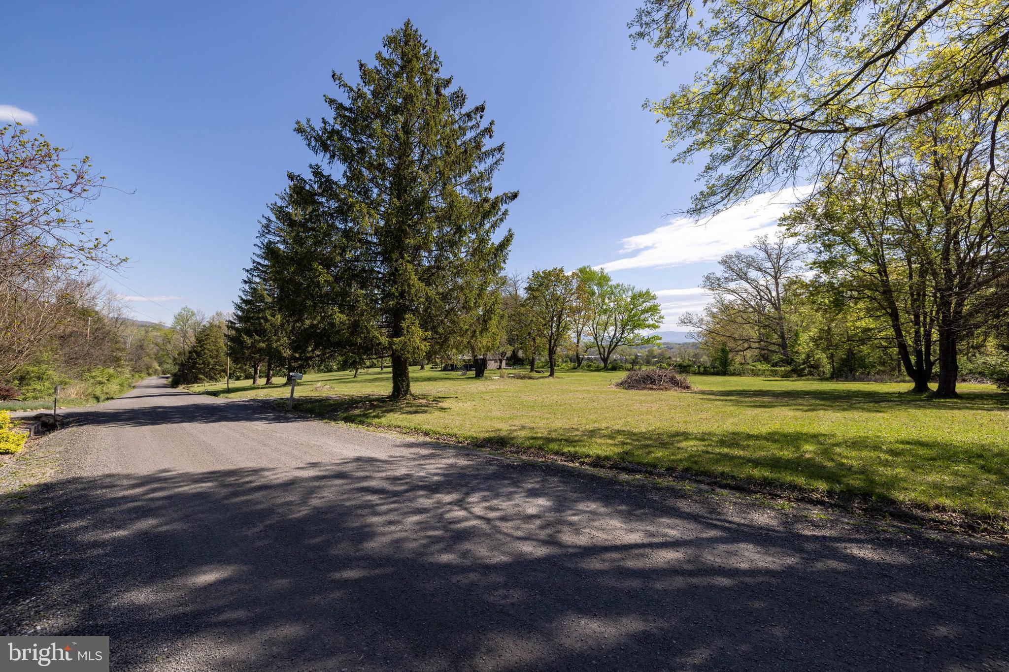 LAND OF LURAY - Land