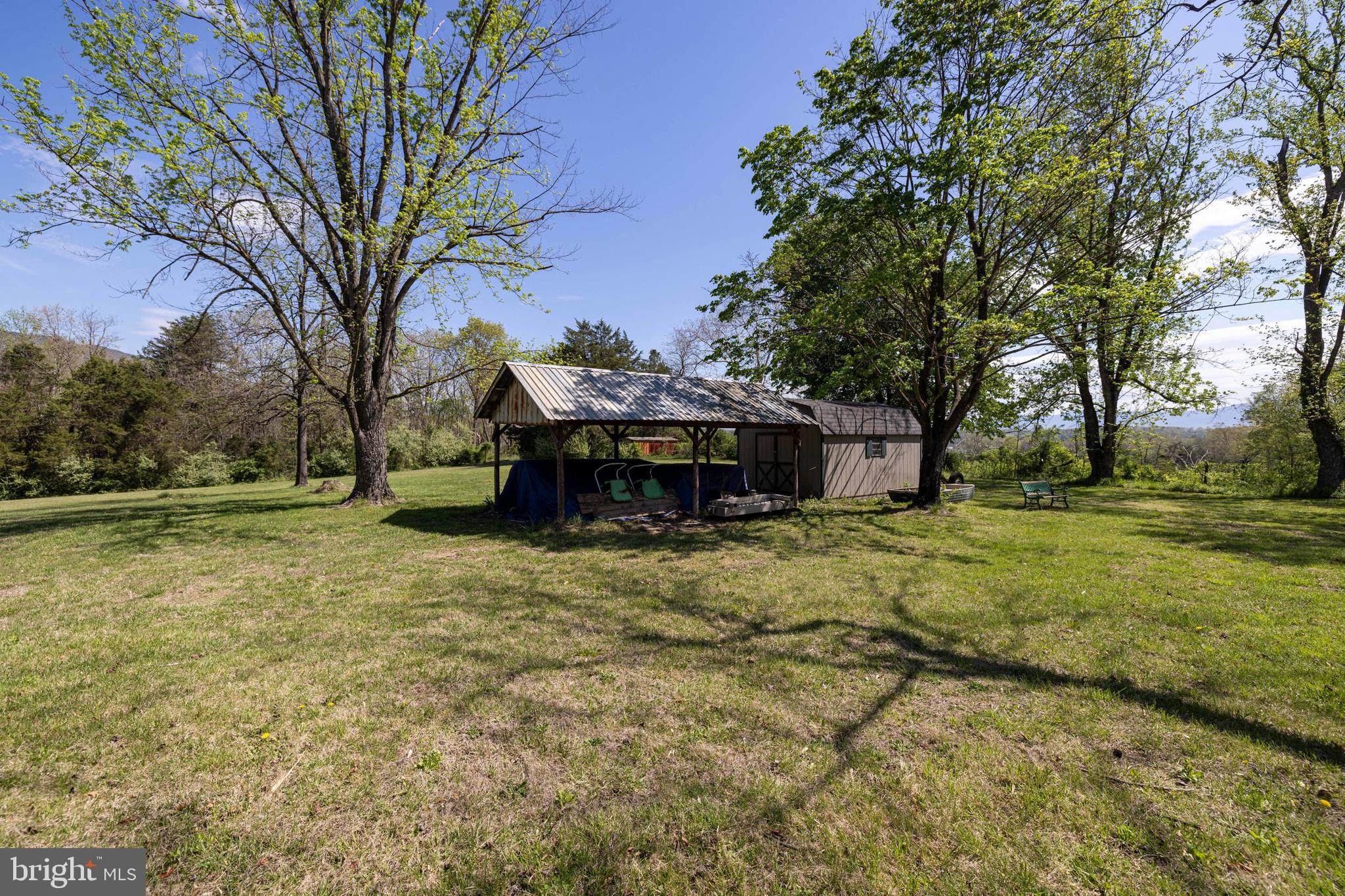 LAND OF LURAY - Land