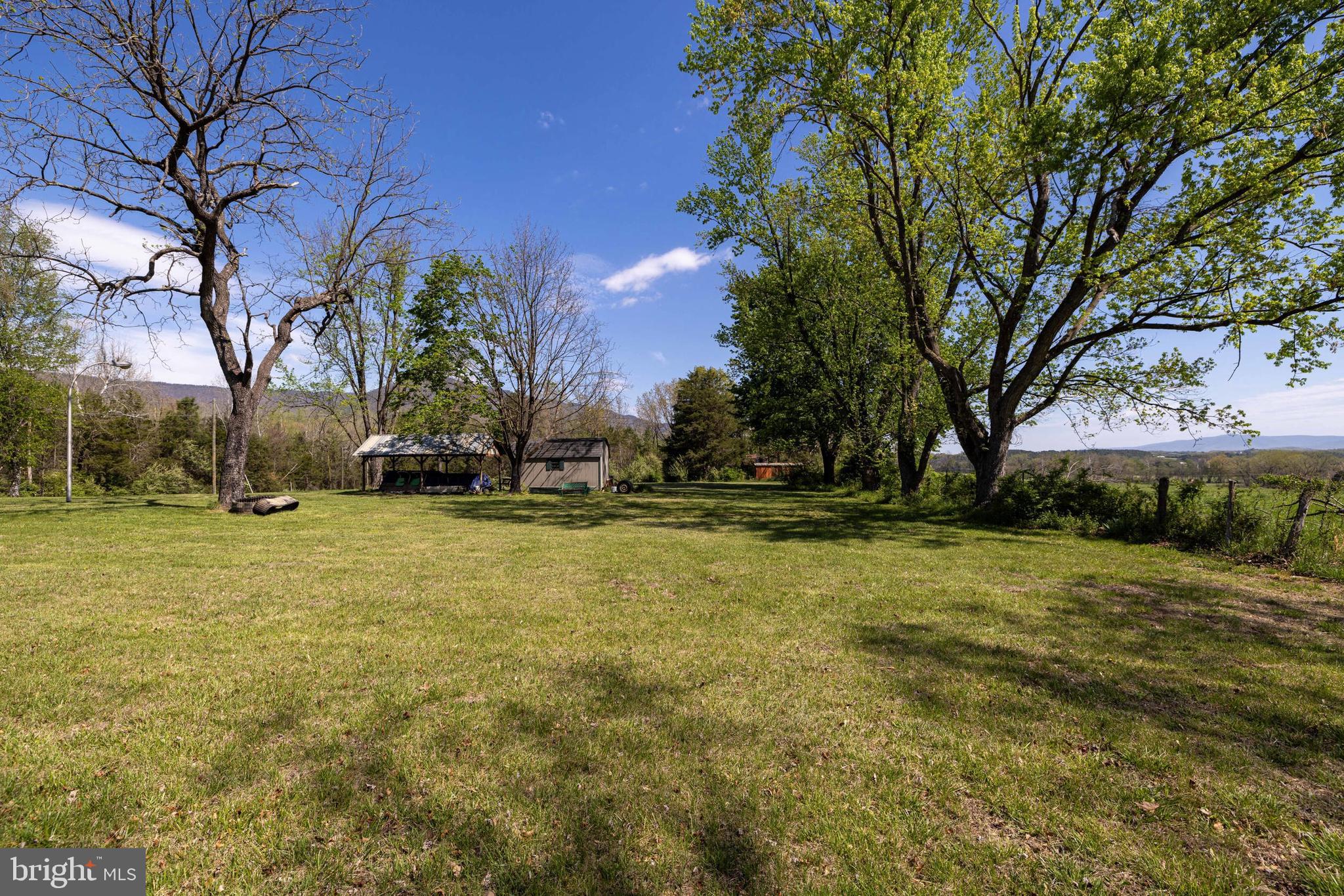 LAND OF LURAY - Land