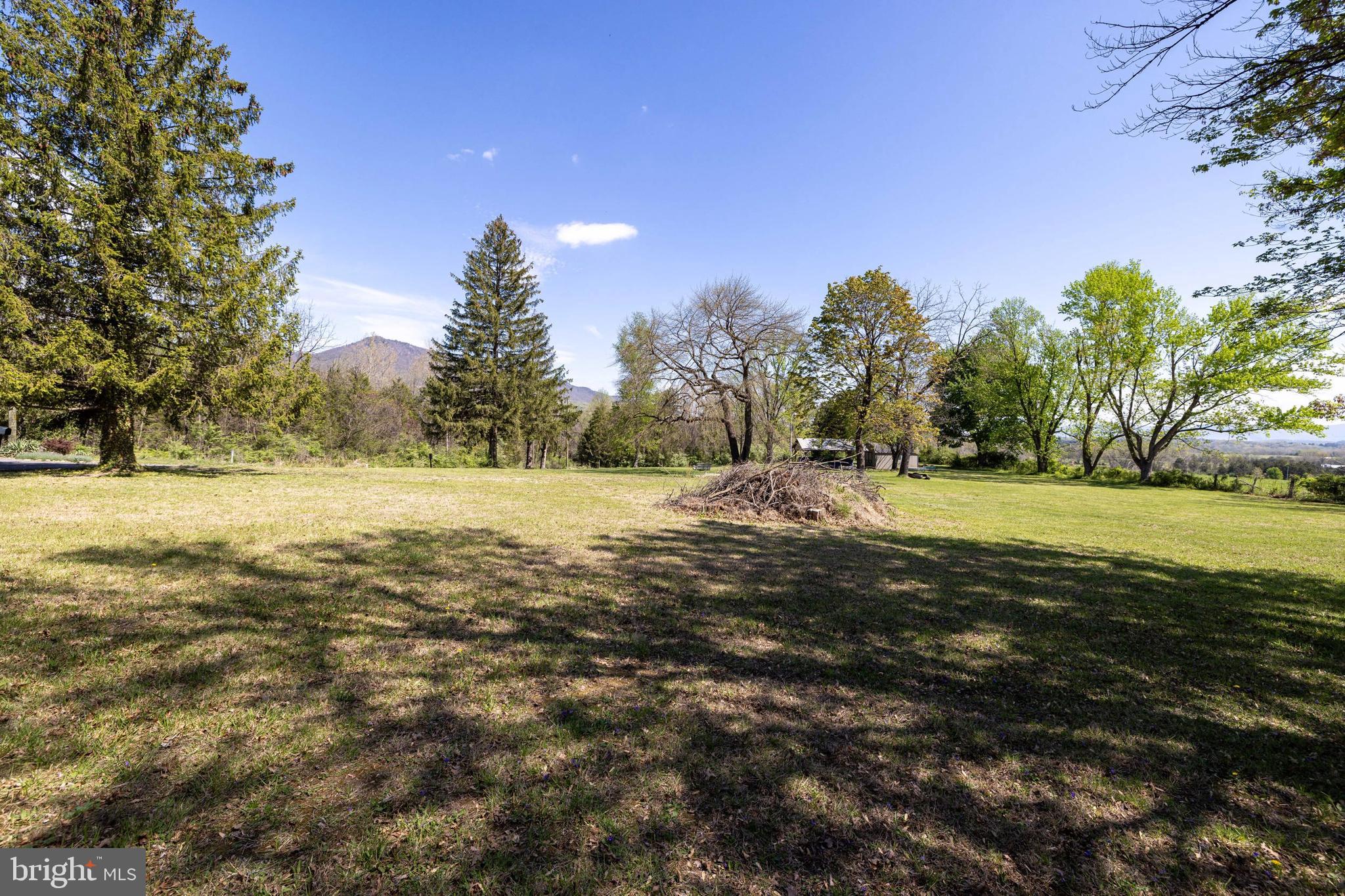 LAND OF LURAY - Land