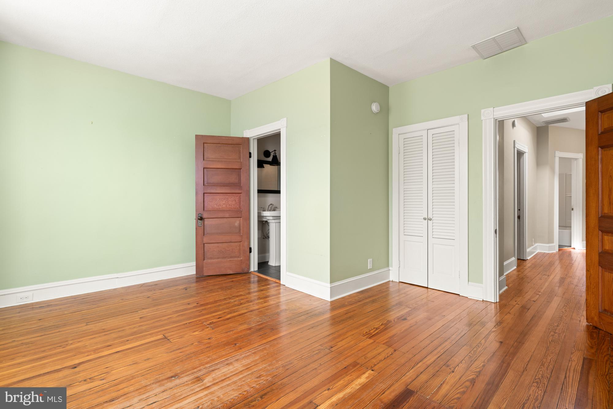 HARWOOD - Residential