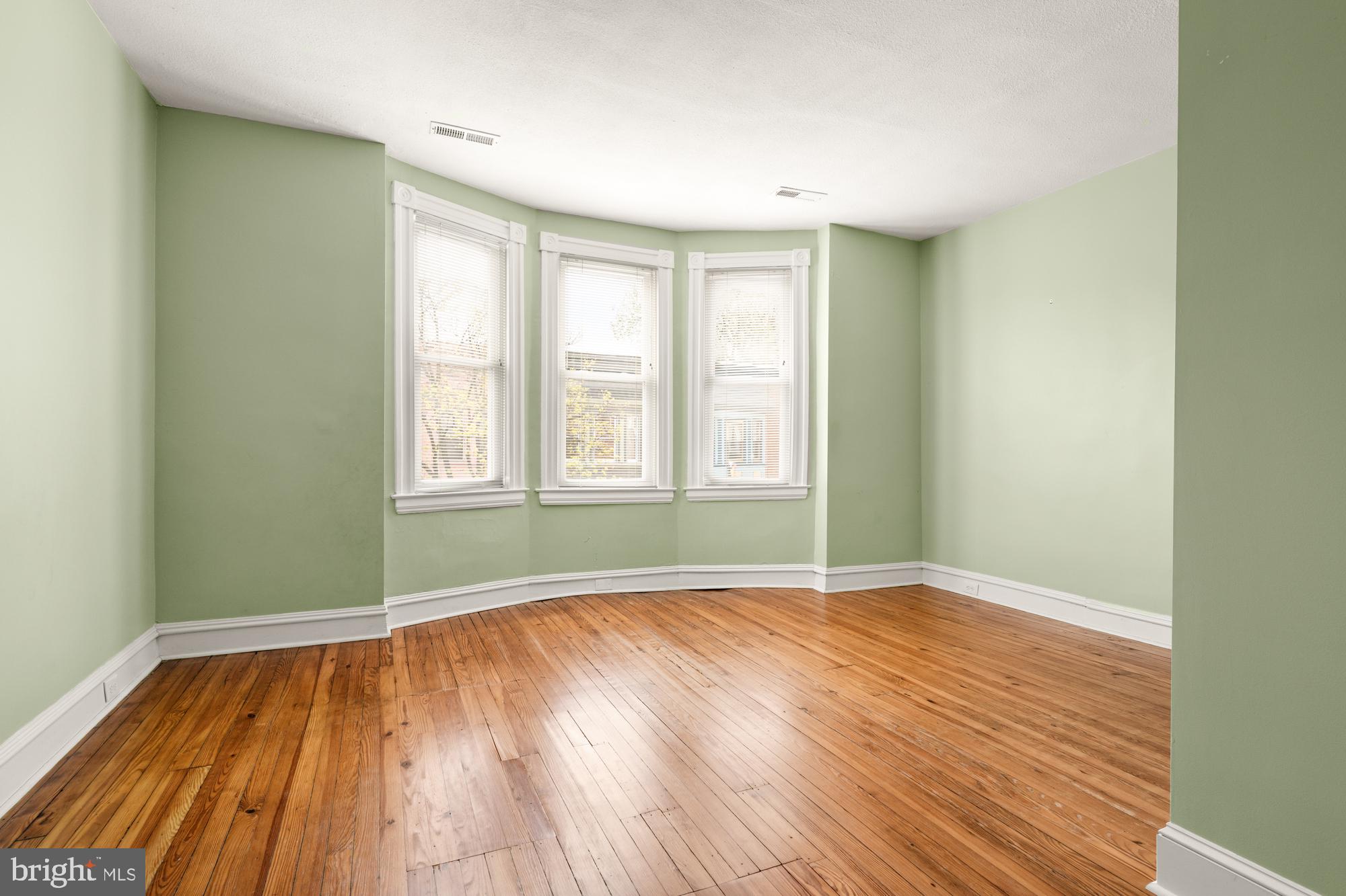 HARWOOD - Residential