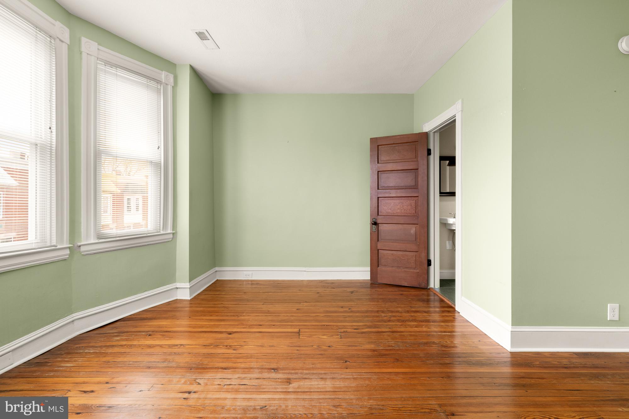 HARWOOD - Residential