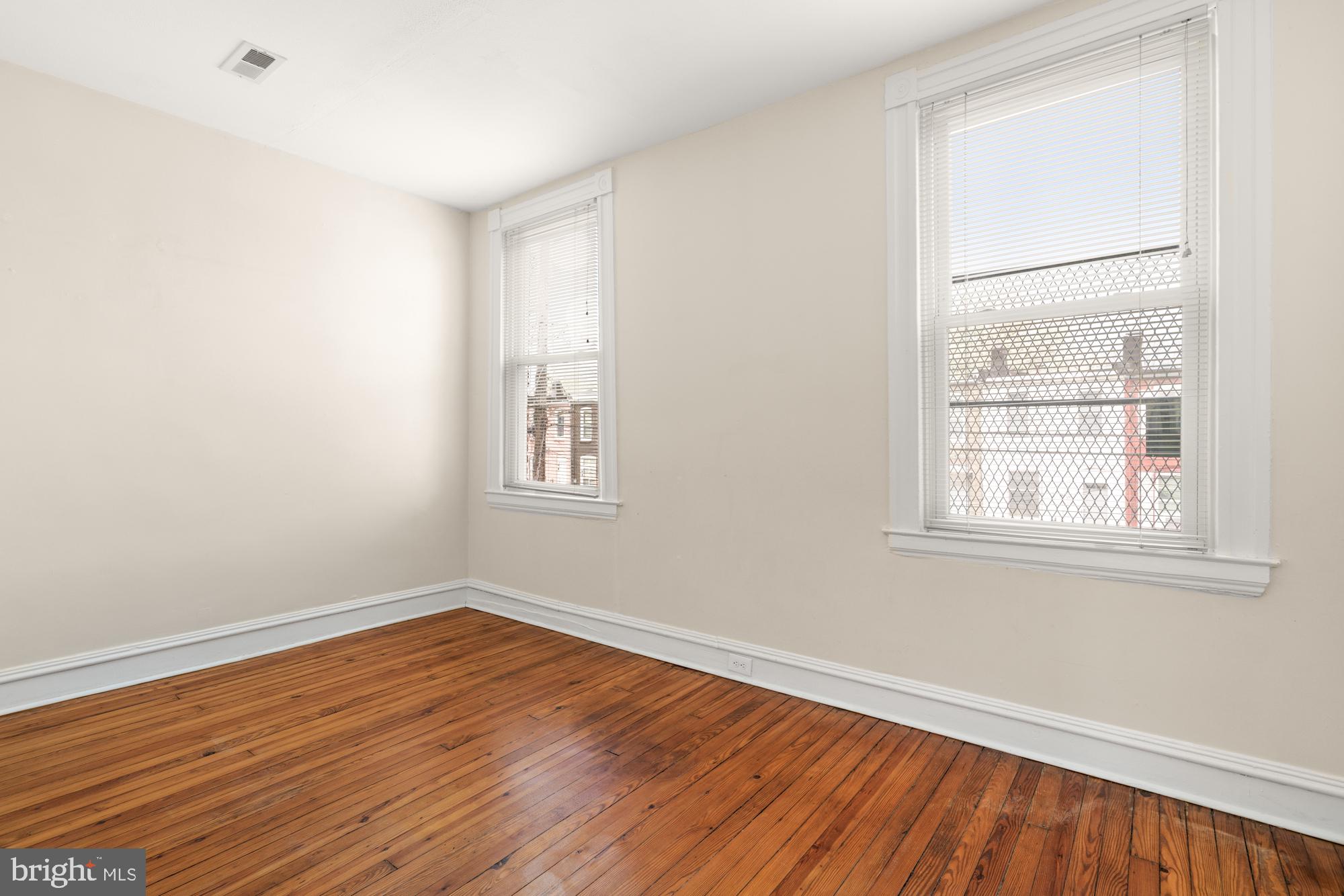 HARWOOD - Residential