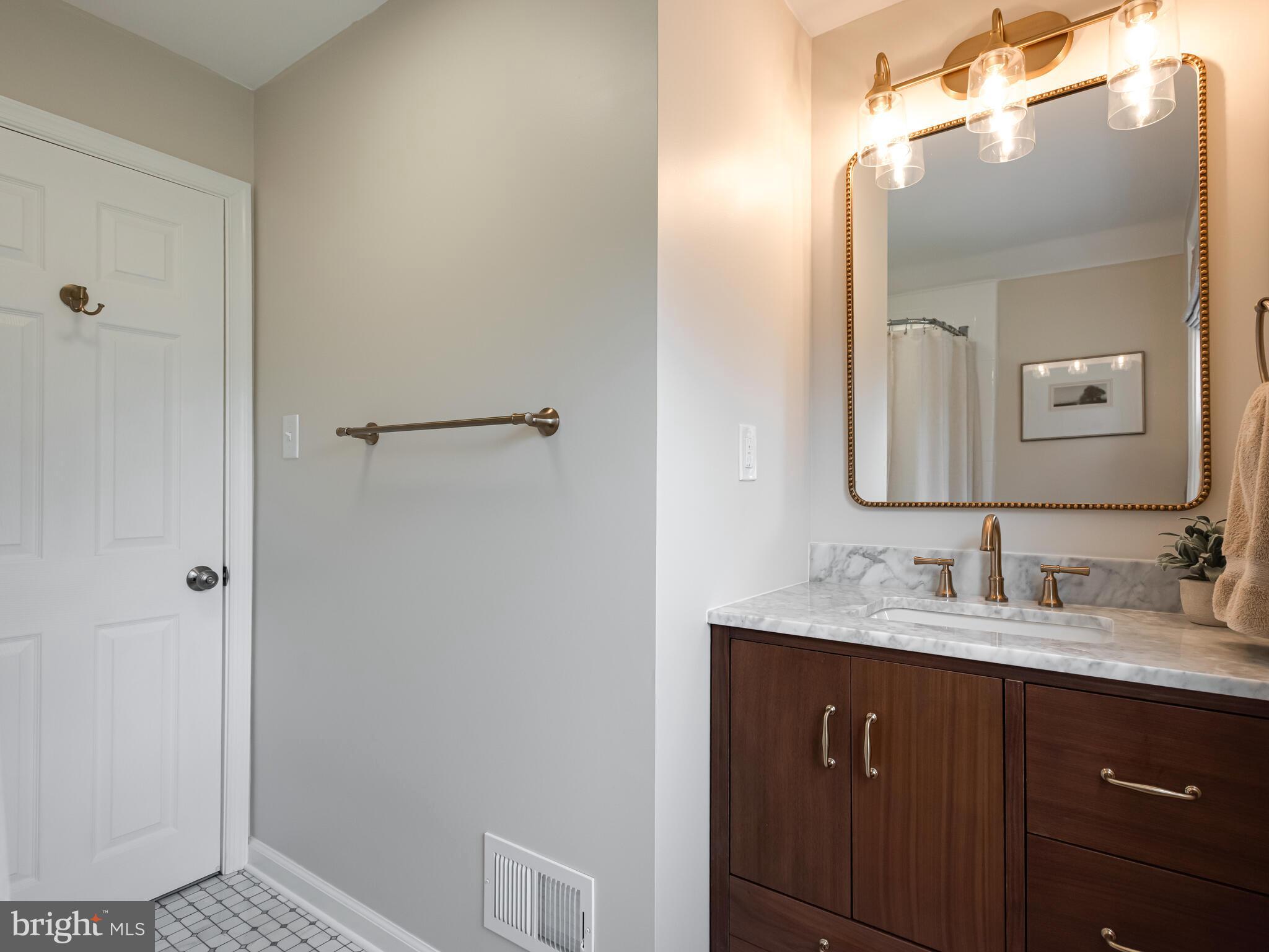 DEEPDALE - Residential