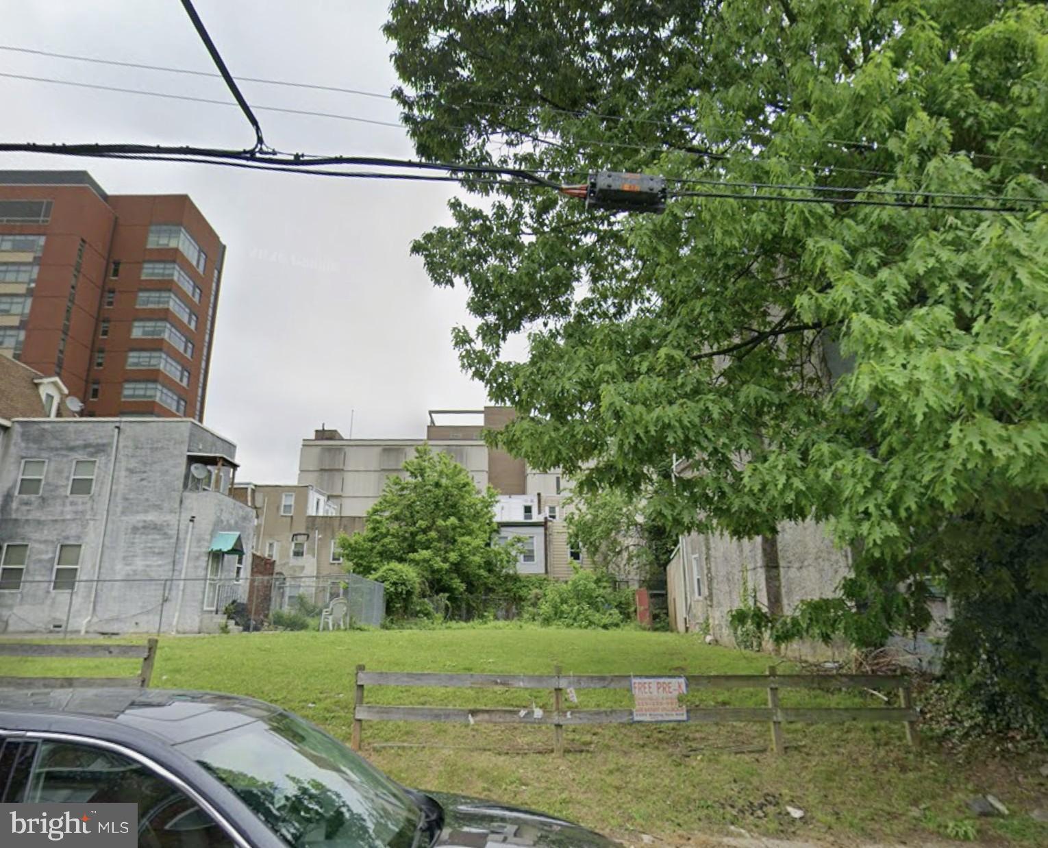 PHILADELPHIA (NORTH) - Land