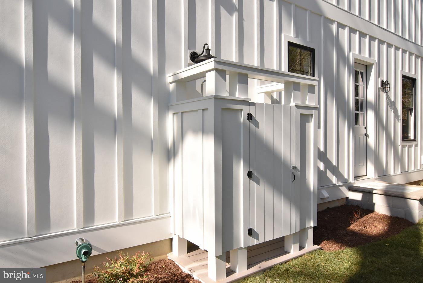 NORTH REHOBOTH - Residential